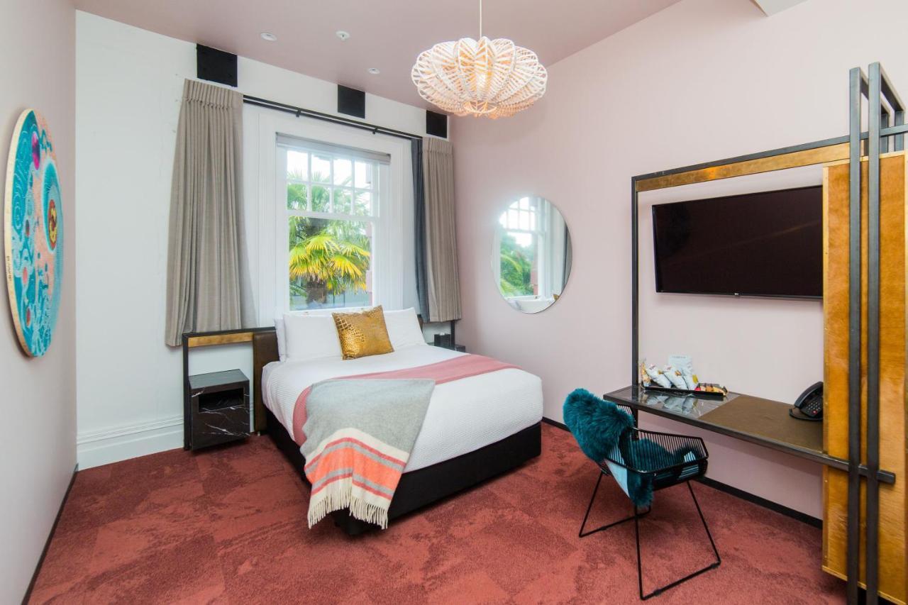Clarence Boutique Hotel Tauranga Esterno foto